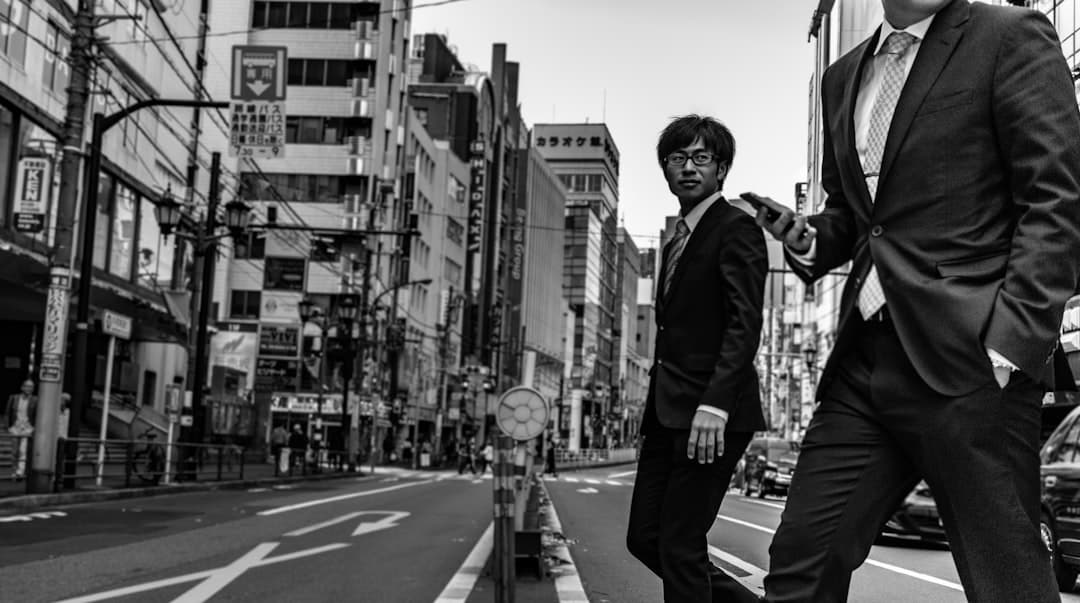 M&A仲介会社への最初の相談 完全ガイド|準備リスト・確認すべき13項目・警戒サイン